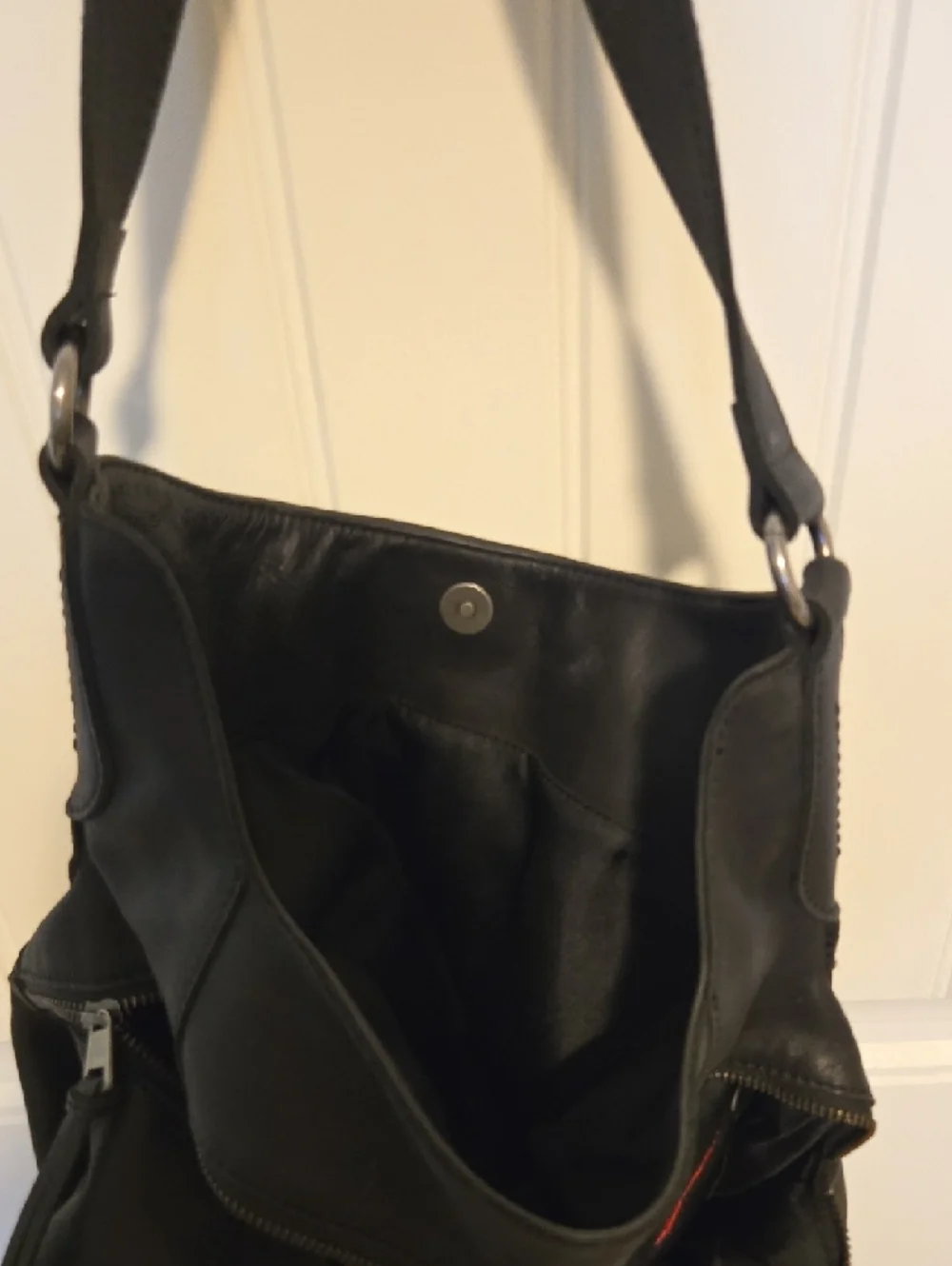 The Sak Collective Salinas Triple Compartment Black Leather Double Handle - Picture 6 of 12